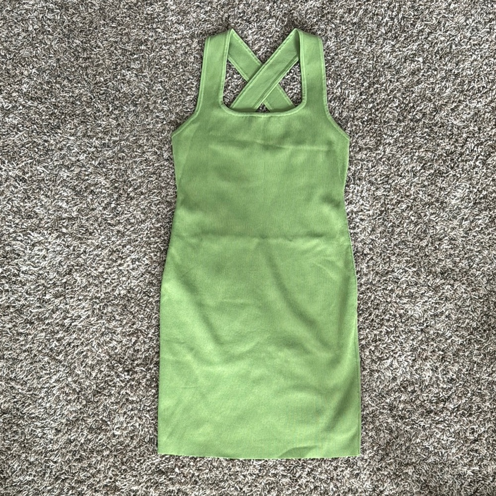 Green Sleeveless Cross-Back Dress